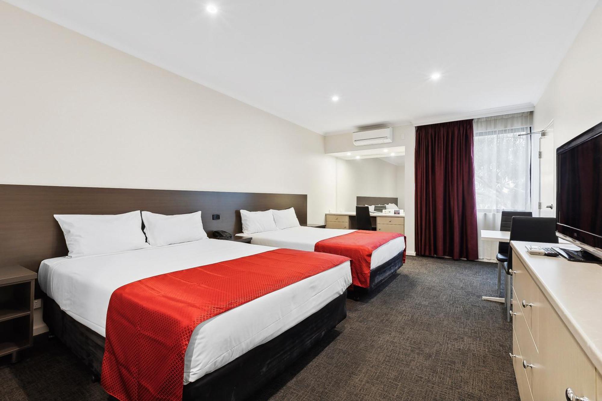 Quality Hotel Manor Mitcham Dış mekan fotoğraf